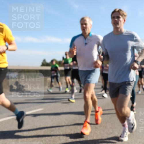 03.10.2025 - Köhlbrandbrückenlauf Yannick Fuchs http://msf.ph/oto/9179325 03.10.2025 11:19:21 Position 3  meine-sportfotos.de