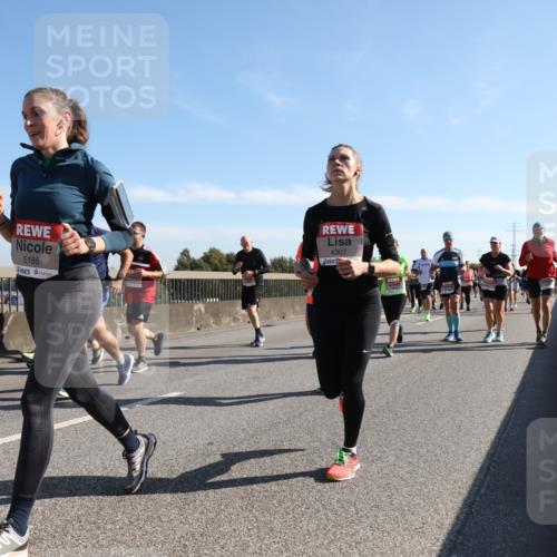 03.10.2025 - Köhlbrandbrückenlauf Yannick Fuchs http://msf.ph/oto/9179353 03.10.2025 11:19:25 Position 3 5186, 4307 meine-sportfotos.de