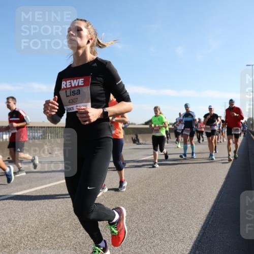 03.10.2025 - Köhlbrandbrückenlauf Yannick Fuchs http://msf.ph/oto/9179357 03.10.2025 11:19:25 Position 3 4307 meine-sportfotos.de
