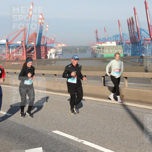 03.10.2025 - Köhlbrandbrückenlauf Yannick Fuchs http://msf.ph/oto/9179387 03.10.2025 08:52:10 Position 2 3407 meine-sportfotos.de