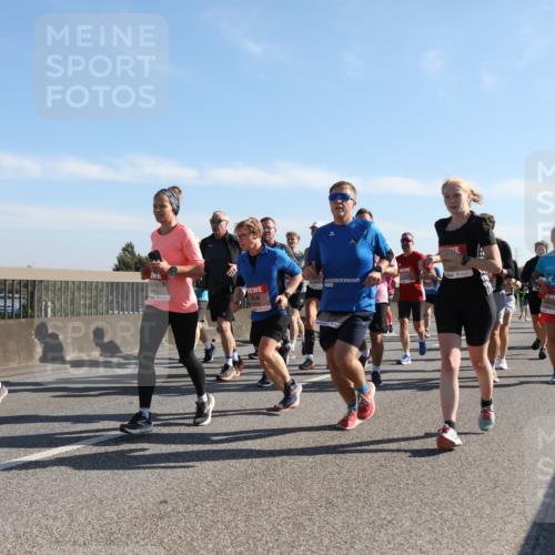 03.10.2025 - Köhlbrandbrückenlauf Yannick Fuchs http://msf.ph/oto/9179397 03.10.2025 11:19:29 Position 3  meine-sportfotos.de