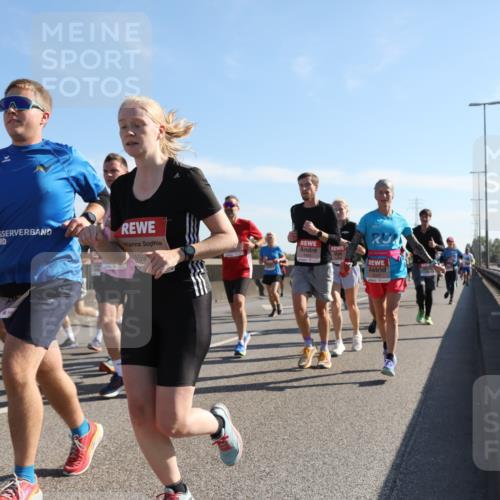 03.10.2025 - Köhlbrandbrückenlauf Yannick Fuchs http://msf.ph/oto/9179402 03.10.2025 11:19:30 Position 3 459 meine-sportfotos.de