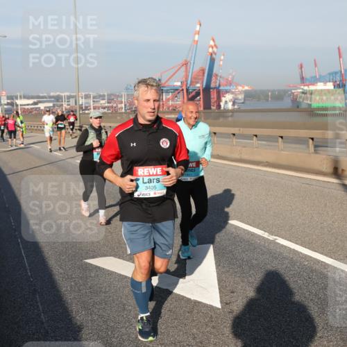 03.10.2025 - Köhlbrandbrückenlauf Yannick Fuchs http://msf.ph/oto/9179405 03.10.2025 08:52:13 Position 2 3405, 1861 meine-sportfotos.de