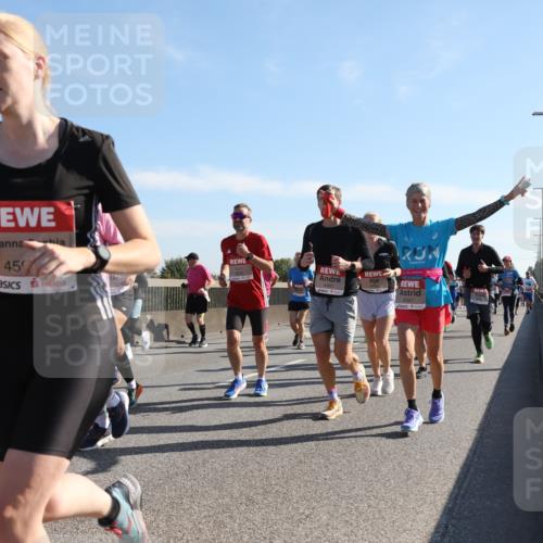 03.10.2025 - Köhlbrandbrückenlauf Yannick Fuchs http://msf.ph/oto/9179406 03.10.2025 11:19:31 Position 3 45, 4347 meine-sportfotos.de
