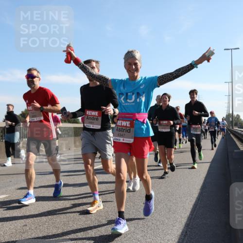 03.10.2025 - Köhlbrandbrückenlauf Yannick Fuchs http://msf.ph/oto/9179415 03.10.2025 11:19:31 Position 3 6850, 3025, 4481, 4347, 5737 meine-sportfotos.de