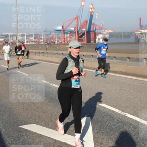 03.10.2025 - Köhlbrandbrückenlauf Yannick Fuchs http://msf.ph/oto/9179419 03.10.2025 08:52:14 Position 2 206 meine-sportfotos.de