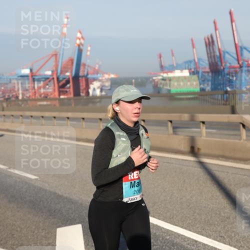 03.10.2025 - Köhlbrandbrückenlauf Yannick Fuchs http://msf.ph/oto/9179420 03.10.2025 08:52:15 Position 2 206 meine-sportfotos.de