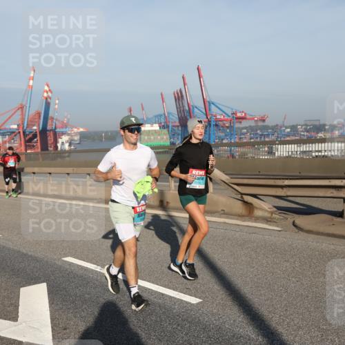 03.10.2025 - Köhlbrandbrückenlauf Yannick Fuchs http://msf.ph/oto/9179454 03.10.2025 08:52:20 Position 2 2514 meine-sportfotos.de