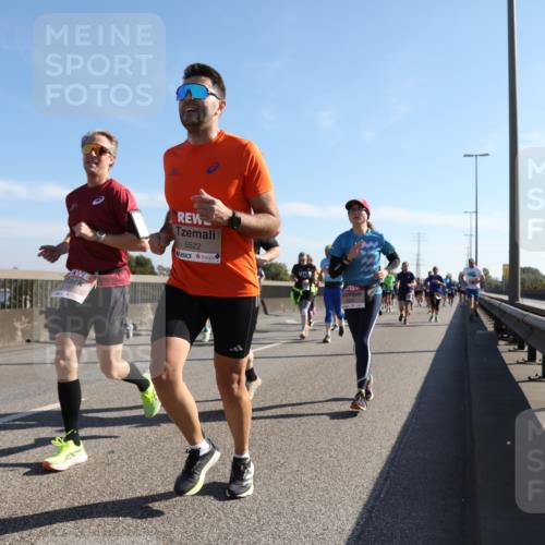 03.10.2025 - Köhlbrandbrückenlauf Yannick Fuchs http://msf.ph/oto/9179457 03.10.2025 11:19:35 Position 3 5522 meine-sportfotos.de