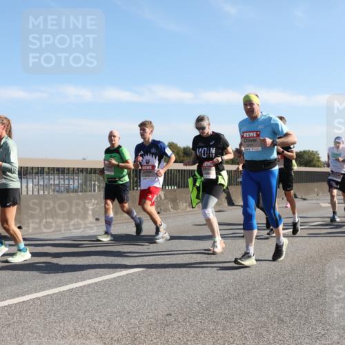03.10.2025 - Köhlbrandbrückenlauf Yannick Fuchs http://msf.ph/oto/9179479 03.10.2025 11:19:37 Position 3 6225 meine-sportfotos.de