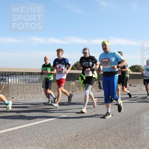 03.10.2025 - Köhlbrandbrückenlauf Yannick Fuchs http://msf.ph/oto/9179481 03.10.2025 11:19:37 Position 3 5813, 6225 meine-sportfotos.de