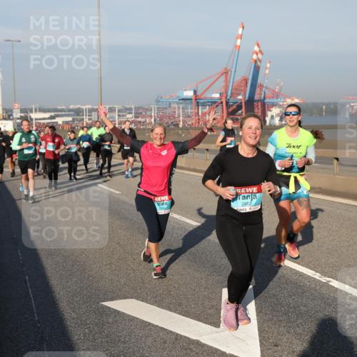 03.10.2025 - Köhlbrandbrückenlauf Yannick Fuchs http://msf.ph/oto/9179499 03.10.2025 08:52:27 Position 2 2943, 2682 meine-sportfotos.de