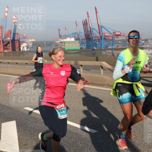 03.10.2025 - Köhlbrandbrückenlauf Yannick Fuchs http://msf.ph/oto/9179518 03.10.2025 08:52:29 Position 2 2943 meine-sportfotos.de