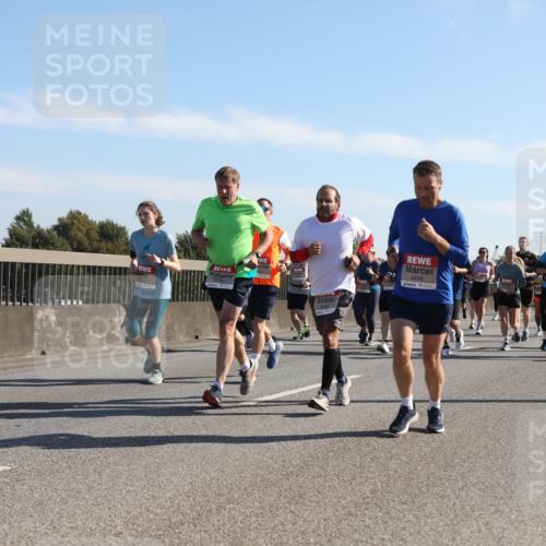 03.10.2025 - Köhlbrandbrückenlauf Yannick Fuchs http://msf.ph/oto/9179526 03.10.2025 11:19:41 Position 3 6448 meine-sportfotos.de