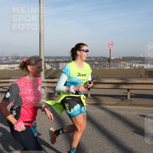 03.10.2025 - Köhlbrandbrückenlauf Yannick Fuchs http://msf.ph/oto/9179527 03.10.2025 08:52:29 Position 2 11 meine-sportfotos.de