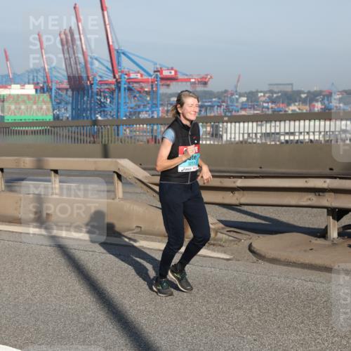 03.10.2025 - Köhlbrandbrückenlauf Yannick Fuchs http://msf.ph/oto/9179534 03.10.2025 08:52:31 Position 2 3215, 118 meine-sportfotos.de