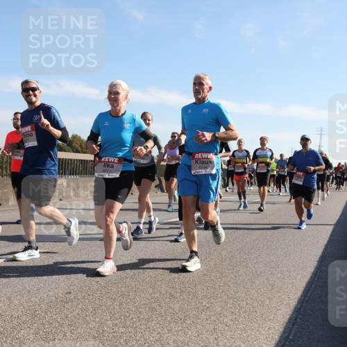 03.10.2025 - Köhlbrandbrückenlauf Yannick Fuchs http://msf.ph/oto/9179565 03.10.2025 11:19:45 Position 3 4570, 4571, 6227, 6228 meine-sportfotos.de