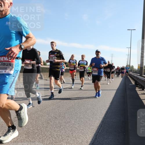 03.10.2025 - Köhlbrandbrückenlauf Yannick Fuchs http://msf.ph/oto/9179576 03.10.2025 11:19:46 Position 3 6228 meine-sportfotos.de