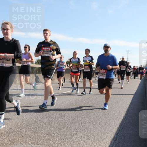 03.10.2025 - Köhlbrandbrückenlauf Yannick Fuchs http://msf.ph/oto/9179578 03.10.2025 11:19:46 Position 3 4888, 5025 meine-sportfotos.de