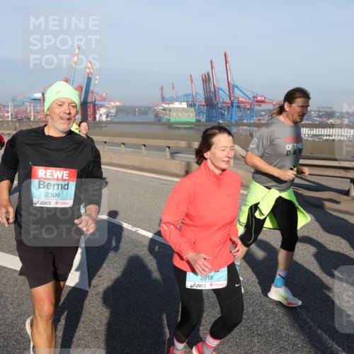 03.10.2025 - Köhlbrandbrückenlauf Yannick Fuchs http://msf.ph/oto/9179601 03.10.2025 08:52:37 Position 2 2309, 2918, 118 meine-sportfotos.de
