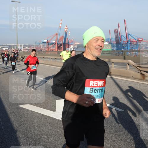 03.10.2025 - Köhlbrandbrückenlauf Yannick Fuchs http://msf.ph/oto/9179605 03.10.2025 08:52:37 Position 2 2309 meine-sportfotos.de