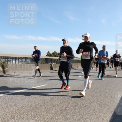 03.10.2025 - Köhlbrandbrückenlauf Yannick Fuchs http://msf.ph/oto/9179606 03.10.2025 11:19:49 Position 3 4873 meine-sportfotos.de