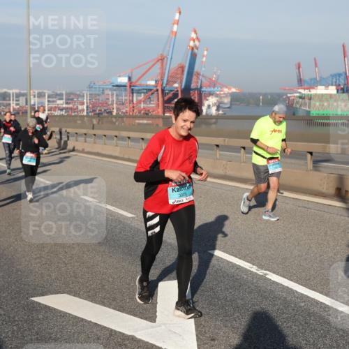 03.10.2025 - Köhlbrandbrückenlauf Yannick Fuchs http://msf.ph/oto/9179613 03.10.2025 08:52:38 Position 2 3029 meine-sportfotos.de