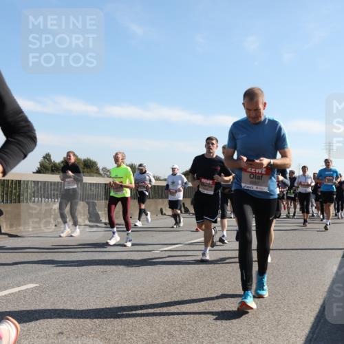 03.10.2025 - Köhlbrandbrückenlauf Yannick Fuchs http://msf.ph/oto/9179614 03.10.2025 11:19:50 Position 3 6697 meine-sportfotos.de