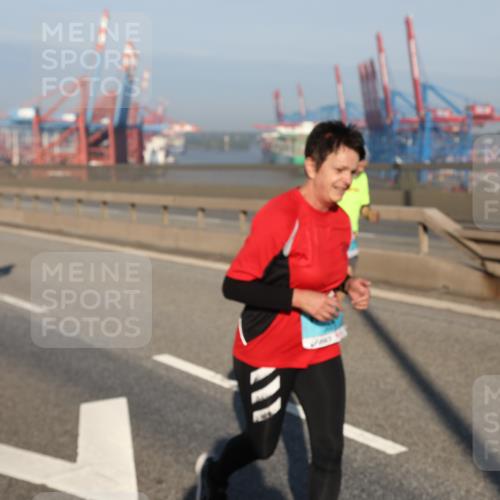 03.10.2025 - Köhlbrandbrückenlauf Yannick Fuchs http://msf.ph/oto/9179623 03.10.2025 08:52:39 Position 2  meine-sportfotos.de