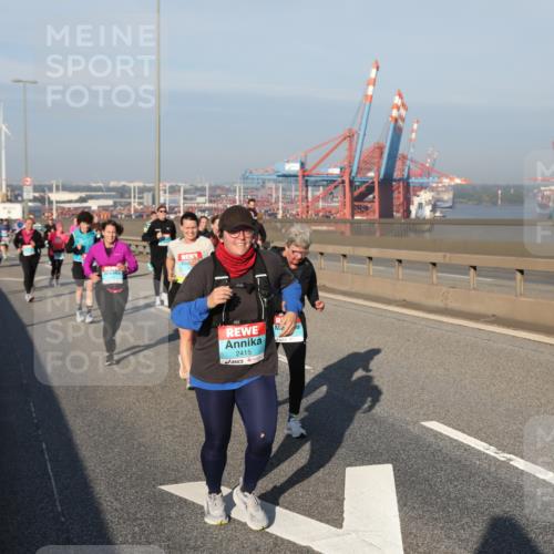03.10.2025 - Köhlbrandbrückenlauf Yannick Fuchs http://msf.ph/oto/9179635 03.10.2025 08:52:41 Position 2 2415 meine-sportfotos.de