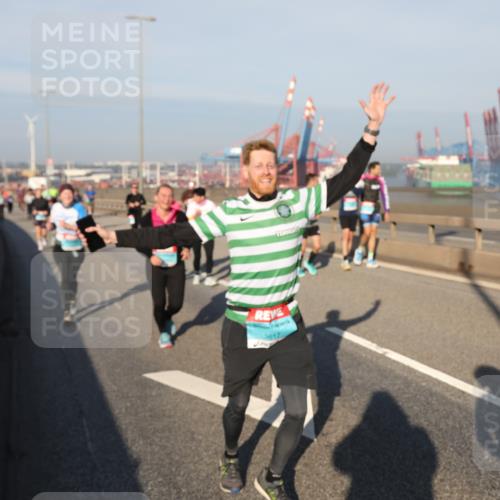 03.10.2025 - Köhlbrandbrückenlauf Yannick Fuchs http://msf.ph/oto/9179687 03.10.2025 08:52:47 Position 2 3617 meine-sportfotos.de