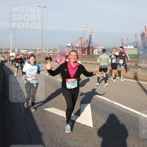 03.10.2025 - Köhlbrandbrückenlauf Yannick Fuchs http://msf.ph/oto/9179699 03.10.2025 08:52:49 Position 2 41, 2194, 1414 meine-sportfotos.de