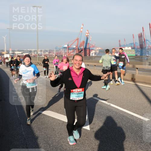 03.10.2025 - Köhlbrandbrückenlauf Yannick Fuchs http://msf.ph/oto/9179701 03.10.2025 08:52:49 Position 2 41, 2194, 1414 meine-sportfotos.de
