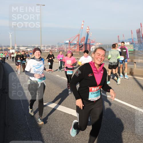 03.10.2025 - Köhlbrandbrückenlauf Yannick Fuchs http://msf.ph/oto/9179705 03.10.2025 08:52:49 Position 2 1414 meine-sportfotos.de