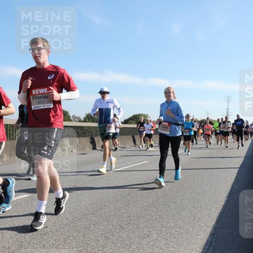03.10.2025 - Köhlbrandbrückenlauf Yannick Fuchs http://msf.ph/oto/9179707 03.10.2025 11:19:59 Position 3 5911 meine-sportfotos.de