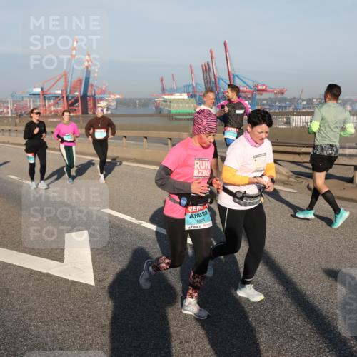 03.10.2025 - Köhlbrandbrückenlauf Yannick Fuchs http://msf.ph/oto/9179715 03.10.2025 08:52:51 Position 2 1804, 18 meine-sportfotos.de