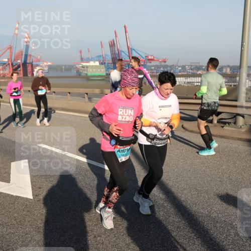 03.10.2025 - Köhlbrandbrückenlauf Yannick Fuchs http://msf.ph/oto/9179718 03.10.2025 08:52:51 Position 2 1804 meine-sportfotos.de