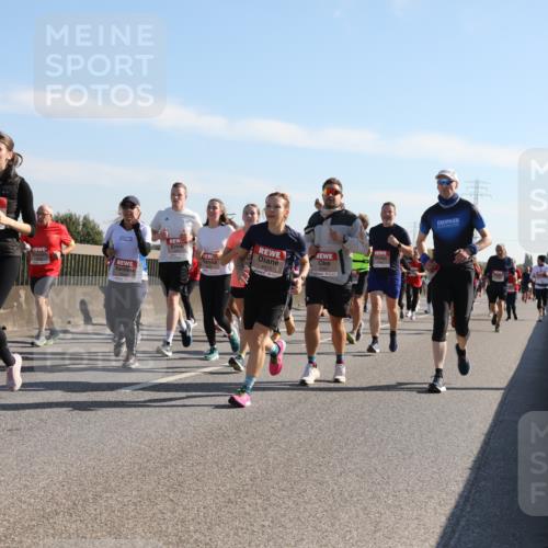 03.10.2025 - Köhlbrandbrückenlauf Yannick Fuchs http://msf.ph/oto/9179739 03.10.2025 11:20:03 Position 3 5544, 4915 meine-sportfotos.de