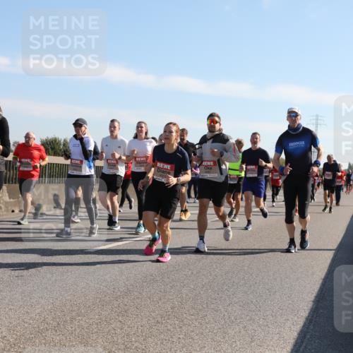 03.10.2025 - Köhlbrandbrückenlauf Yannick Fuchs http://msf.ph/oto/9179741 03.10.2025 11:20:03 Position 3 4350, 6587 meine-sportfotos.de