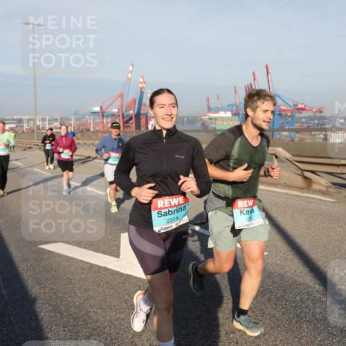 03.10.2025 - Köhlbrandbrückenlauf Yannick Fuchs http://msf.ph/oto/9179753 03.10.2025 08:52:55 Position 2 2314 meine-sportfotos.de