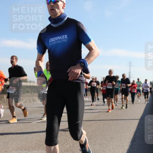 03.10.2025 - Köhlbrandbrückenlauf Yannick Fuchs http://msf.ph/oto/9179772 03.10.2025 11:20:05 Position 3  meine-sportfotos.de