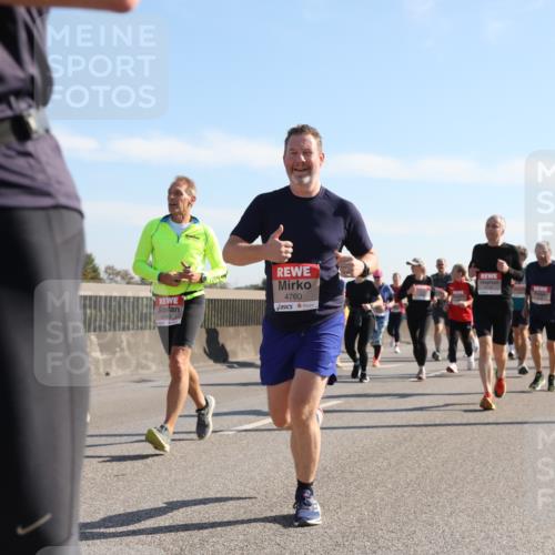 03.10.2025 - Köhlbrandbrückenlauf Yannick Fuchs http://msf.ph/oto/9179777 03.10.2025 11:20:06 Position 3 4760, 6343 meine-sportfotos.de