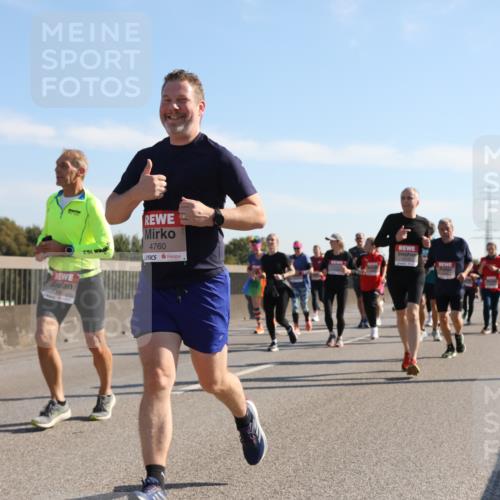 03.10.2025 - Köhlbrandbrückenlauf Yannick Fuchs http://msf.ph/oto/9179781 03.10.2025 11:20:06 Position 3 4760, 343, 6 meine-sportfotos.de