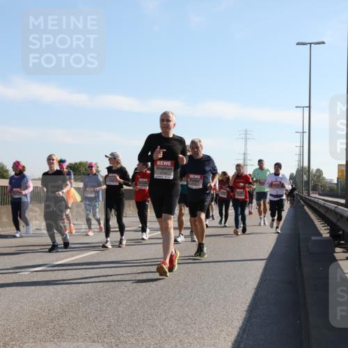 03.10.2025 - Köhlbrandbrückenlauf Yannick Fuchs http://msf.ph/oto/9179789 03.10.2025 11:20:07 Position 3 5115 meine-sportfotos.de