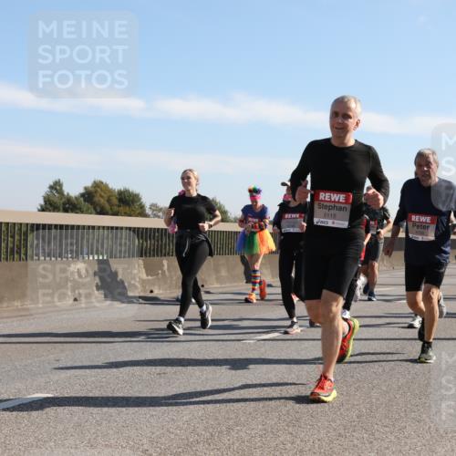 03.10.2025 - Köhlbrandbrückenlauf Yannick Fuchs http://msf.ph/oto/9179797 03.10.2025 11:20:08 Position 3 5115, 4756 meine-sportfotos.de