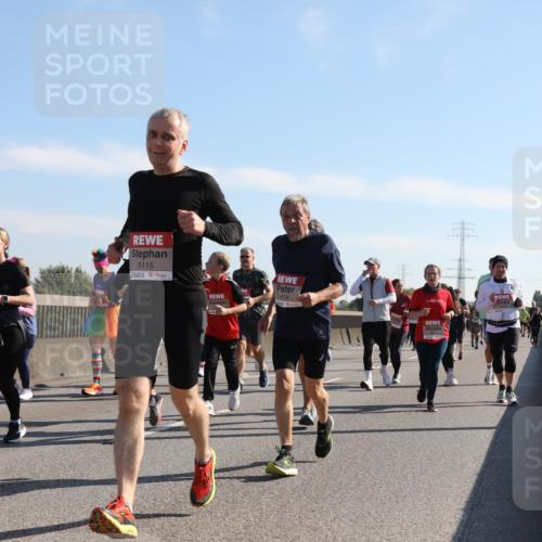 03.10.2025 - Köhlbrandbrückenlauf Yannick Fuchs http://msf.ph/oto/9179799 03.10.2025 11:20:08 Position 3 5115, 4756 meine-sportfotos.de