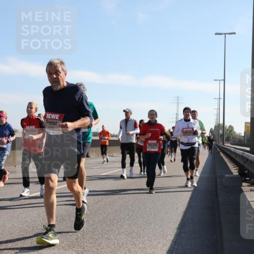 03.10.2025 - Köhlbrandbrückenlauf Yannick Fuchs http://msf.ph/oto/9179805 03.10.2025 11:20:09 Position 3 6746, 4756 meine-sportfotos.de