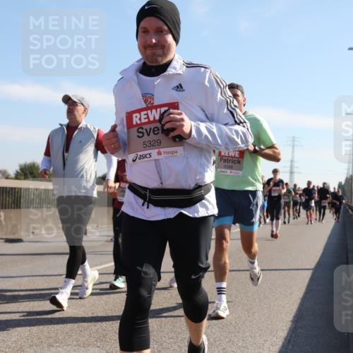03.10.2025 - Köhlbrandbrückenlauf Yannick Fuchs http://msf.ph/oto/9179832 03.10.2025 11:20:11 Position 3 5329, 6588 meine-sportfotos.de