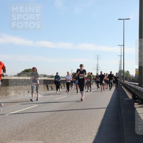 03.10.2025 - Köhlbrandbrückenlauf Yannick Fuchs http://msf.ph/oto/9179848 03.10.2025 11:20:13 Position 3 4465 meine-sportfotos.de