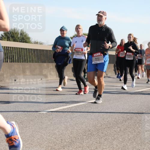 03.10.2025 - Köhlbrandbrückenlauf Yannick Fuchs http://msf.ph/oto/9179874 03.10.2025 11:20:16 Position 3 003, 6509, 6735 meine-sportfotos.de